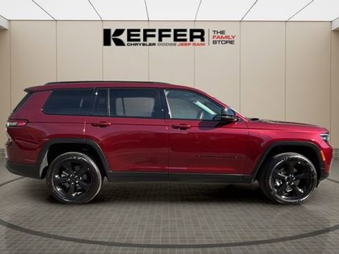 Certified 2025 Jeep Grand Cherokee L Altitude AWD/4WD image 6