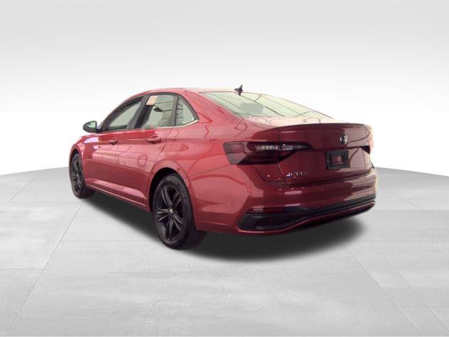 Used 2023 Volkswagen Jetta SE FWD image 6