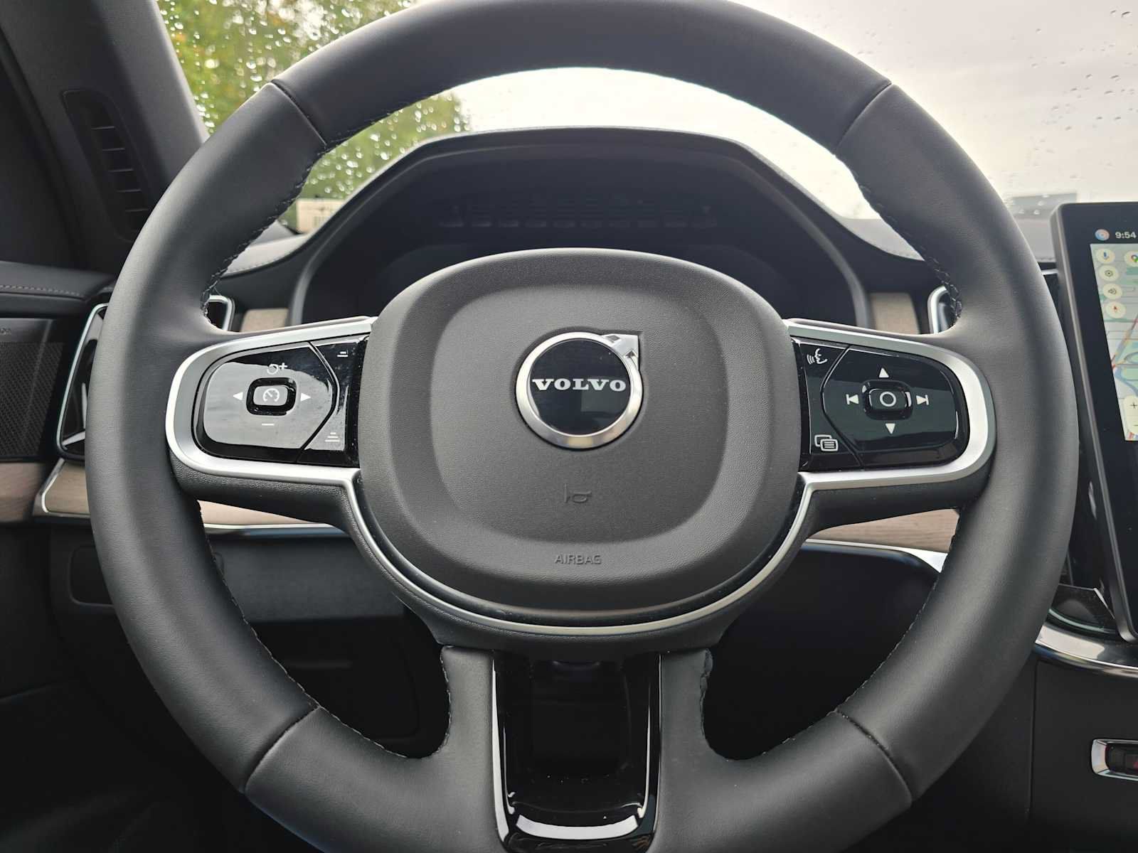 Used 2026 Volvo XC90 B6 Plus w/ Protection Package Premier AWD/4WD image 25
