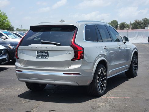 New 2025 Volvo XC90 T8 Plus w/ Protection Package Premier image 6