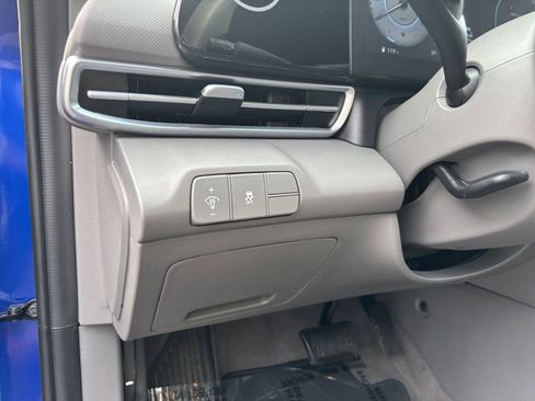 Used 2024 Hyundai Elantra SEL image 22