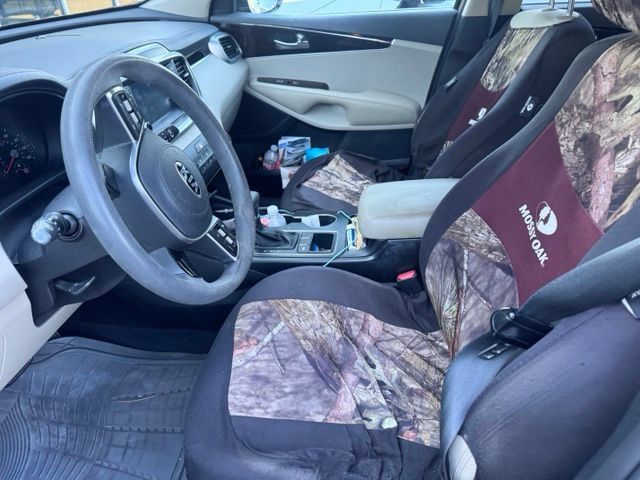 Used 2019 Kia Sorento FWD image 5