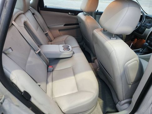 Used 2012 Chevrolet Impala LTZ FWD image 16