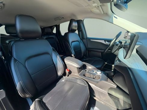 Used 2024 Ford Escape Platinum AWD/4WD image 19