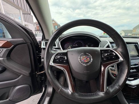 Used 2014 Cadillac SRX Luxury FWD image 15