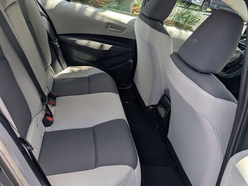 Used 2025 Toyota Corolla LE FWD image 18