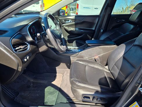 Used 2018 Chevrolet Malibu Hybrid Sedan 4D w/ Leather Package image 27