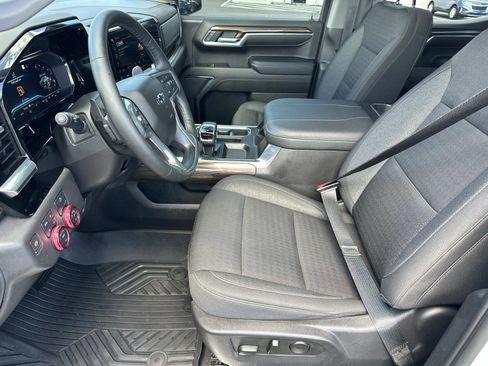 Certified 2023 Chevrolet Silverado 1500 LT Trail Boss w/ LPO, Dark Essentials Package AWD/4WD image 18