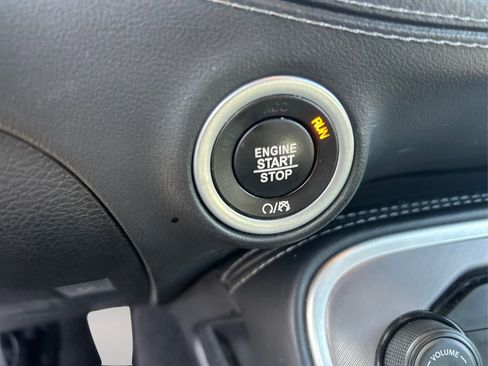 Used 2022 Dodge Challenger R/T w/ T/A Package image 22