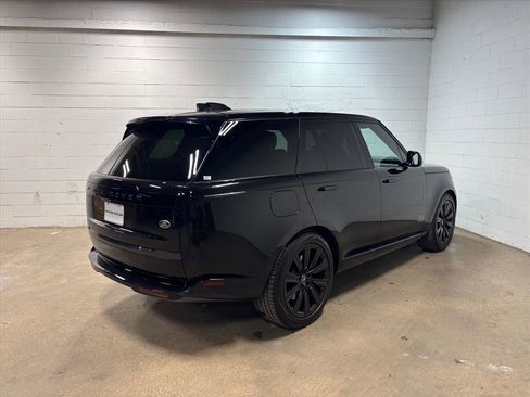 Used 2023 Land Rover Range Rover SE image 6