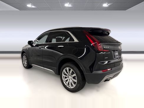 Used 2022 Cadillac XT4 Premium Luxury w/ Safety Alert Package AWD/4WD image 3