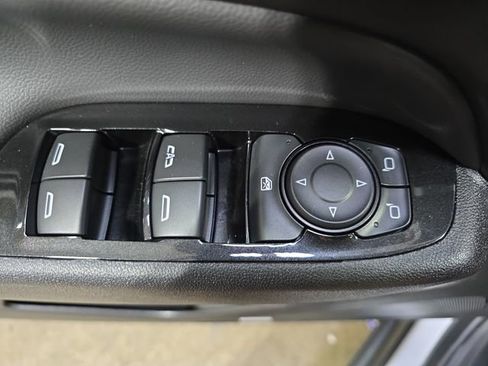 Used 2024 Chevrolet Equinox Premier AWD/4WD image 30