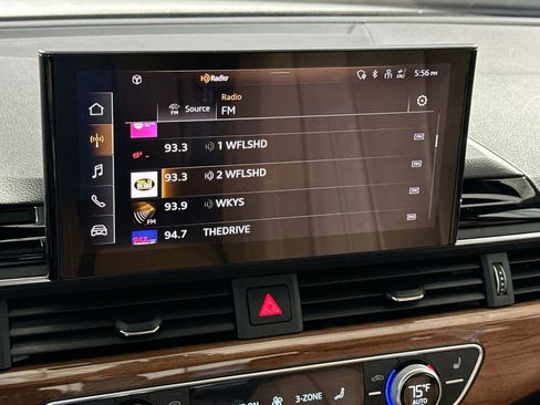 Used 2022 Audi A4 2.0T Premium w/ Convenience Package image 24