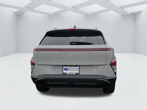 Certified 2024 Hyundai Kona SEL image 6