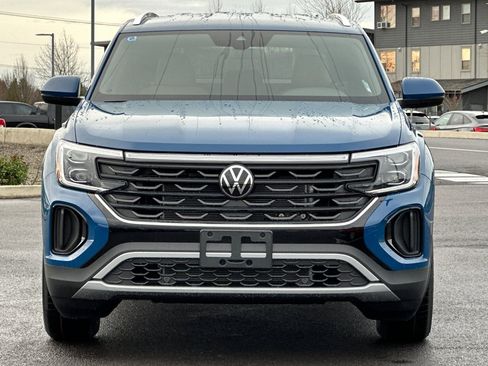 New 2025 Volkswagen Atlas Cross Sport SE image 8