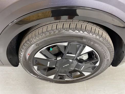 New 2026 Kia Sportage SX image 11