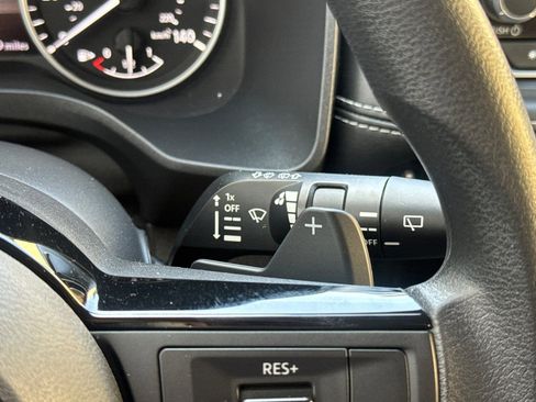 Used 2022 Nissan Rogue SV AWD/4WD image 41
