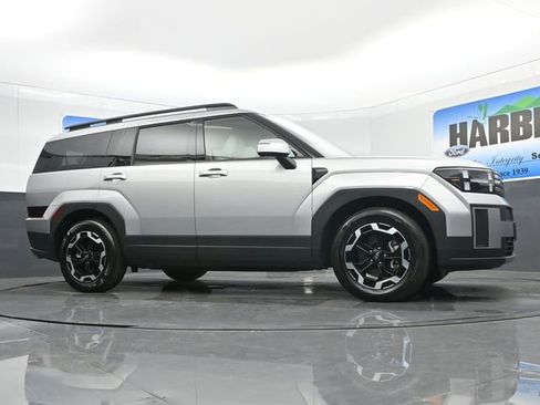 Used 2025 Hyundai Santa Fe SEL image 23