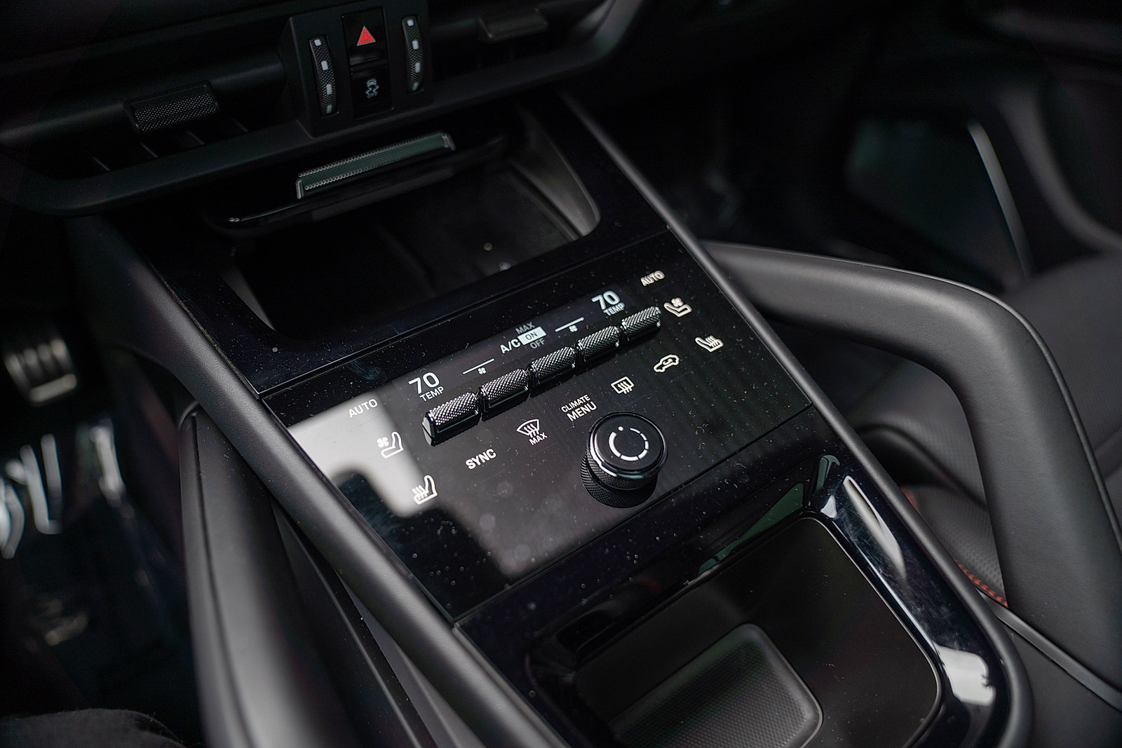 Certified 2025 Porsche Cayenne GTS AWD/4WD image 16