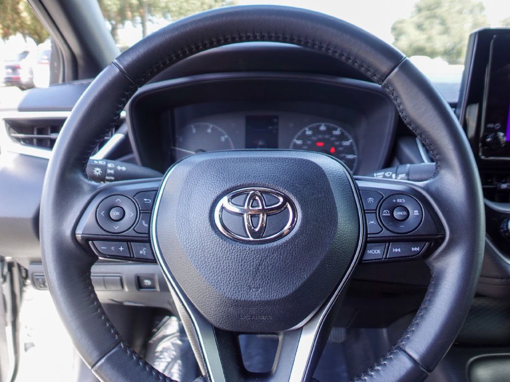 Used 2024 Toyota Corolla SE FWD image 12