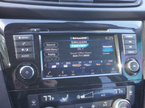 Used 2019 Nissan Rogue SV image 23