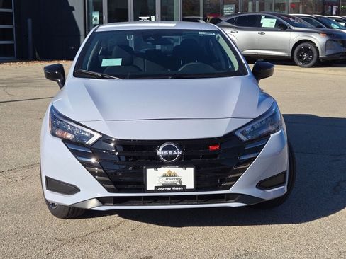 Used 2025 Nissan Versa SR w/ Trunk Package image 5