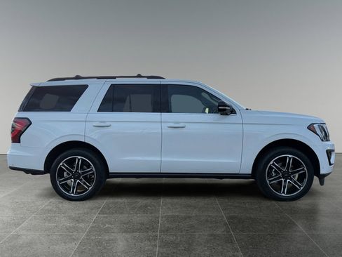 Certified 2021 Ford Expedition Limited AWD/4WD image 8