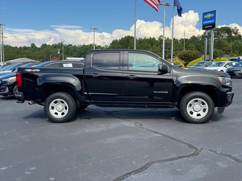 Used 2022 Chevrolet Colorado W/T w/ WT Convenience Package AWD/4WD image 2