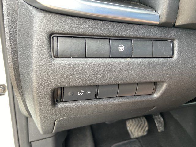 Used 2021 Nissan Rogue SV FWD image 43