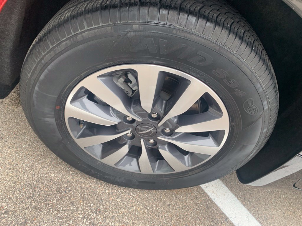 Used 2023 Chrysler Pacifica Touring-L FWD image 36