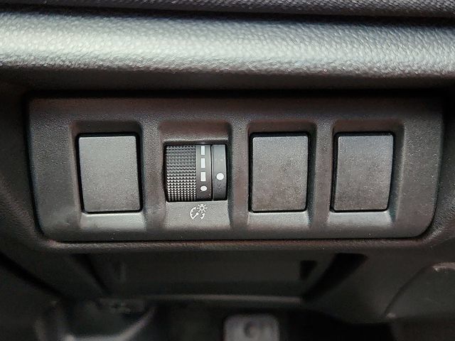 Certified 2025 Subaru Outback AWD/4WD image 22