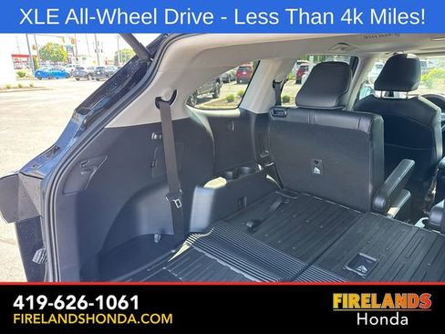 Used 2026 Toyota Highlander XLE AWD/4WD image 38