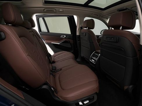 Used 2020 BMW X7 xDrive40i w/ Premium Package AWD/4WD image 14