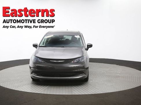 Used 2023 Chrysler Voyager LX image 53