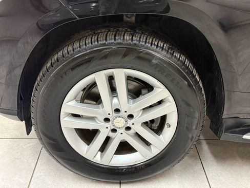 Used 2014 Mercedes-Benz GL 450 4MATIC w/ Lane Tracking Package image 43