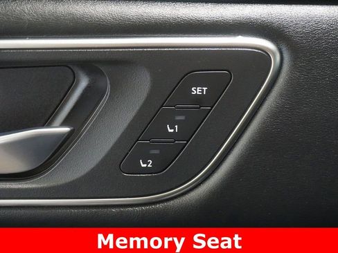 Used 2021 Nissan Rogue Platinum image 7