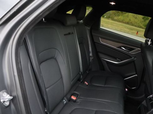 Used 2023 Jaguar F-PACE S AWD/4WD image 33