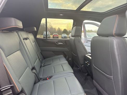 Used 2025 GMC Yukon AT4 image 34