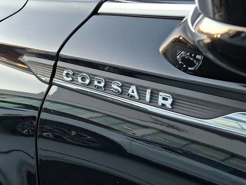 New 2026 Lincoln Corsair Reserve image 21