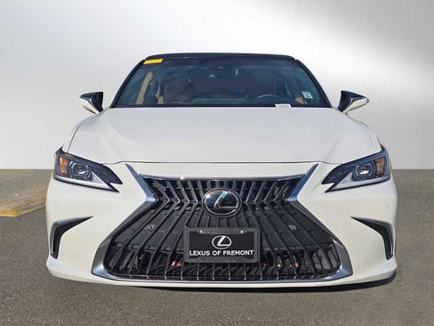Used 2025 Lexus ES 350 w/ Premium Package image 8