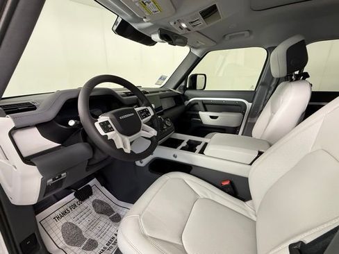 New 2025 Land Rover Defender 110 S image 5
