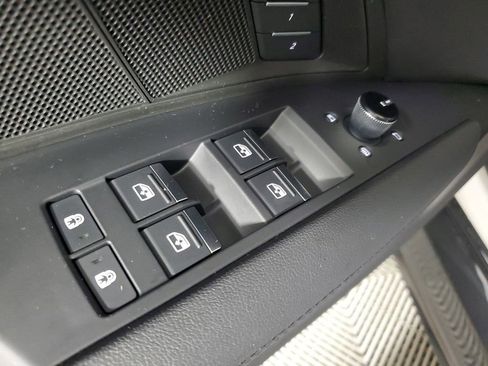 Used 2024 Audi e-tron GT Premium Plus AWD/4WD image 19