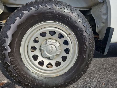 Used 2022 Chevrolet Silverado 1500 W/T w/ WT Value Package image 13