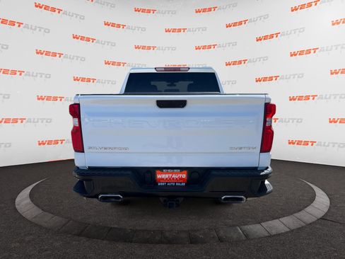 Used 2020 Chevrolet Silverado 1500 Custom Trail Boss w/ Custom Convenience Package AWD/4WD image 4