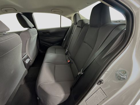 Used 2025 Toyota Corolla LE image 24