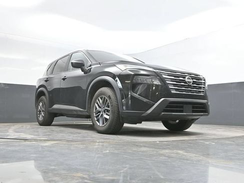 Used 2024 Nissan Rogue S AWD/4WD image 46