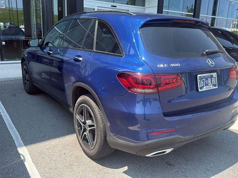 Used 2021 Mercedes-Benz GLC 300 image 4