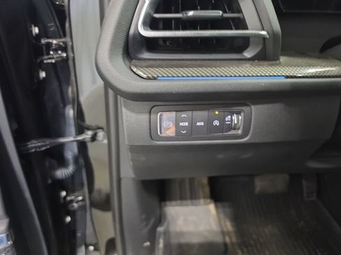 Used 2026 Chevrolet Traverse High Country w/ LPO, Floor Liner Package AWD/4WD image 14