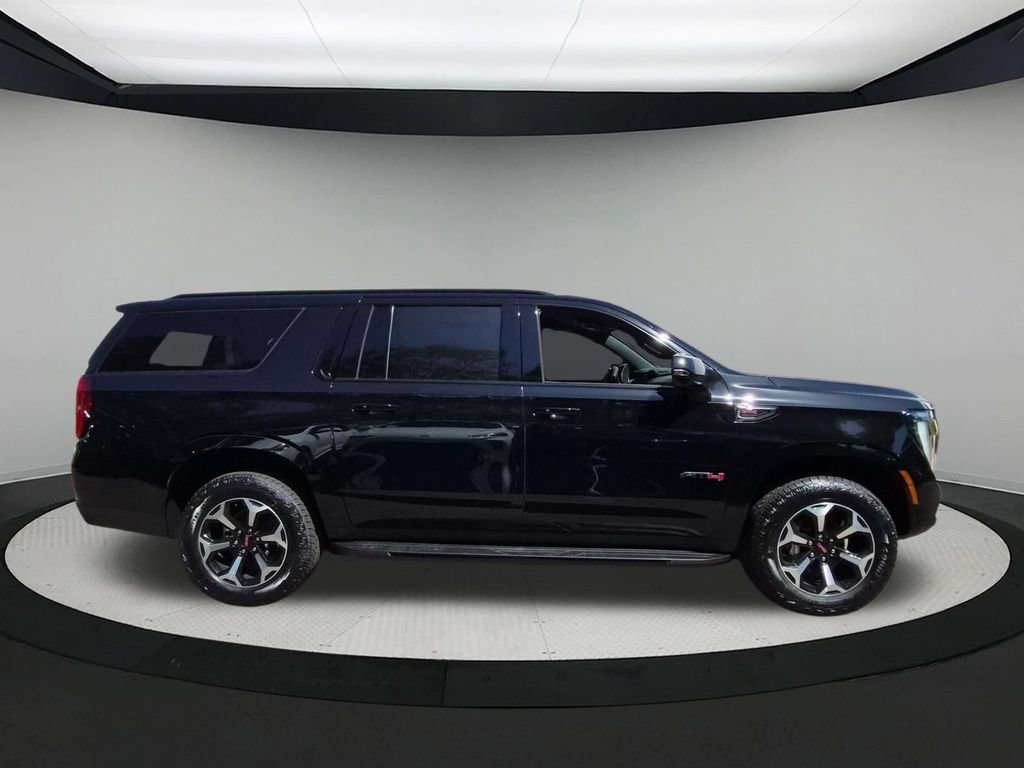 New 2026 GMC Yukon XL AT4 AWD/4WD image 6
