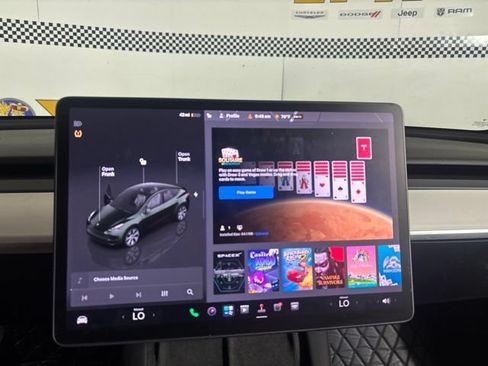 Used 2023 Tesla Model Y Long Range AWD/4WD image 33